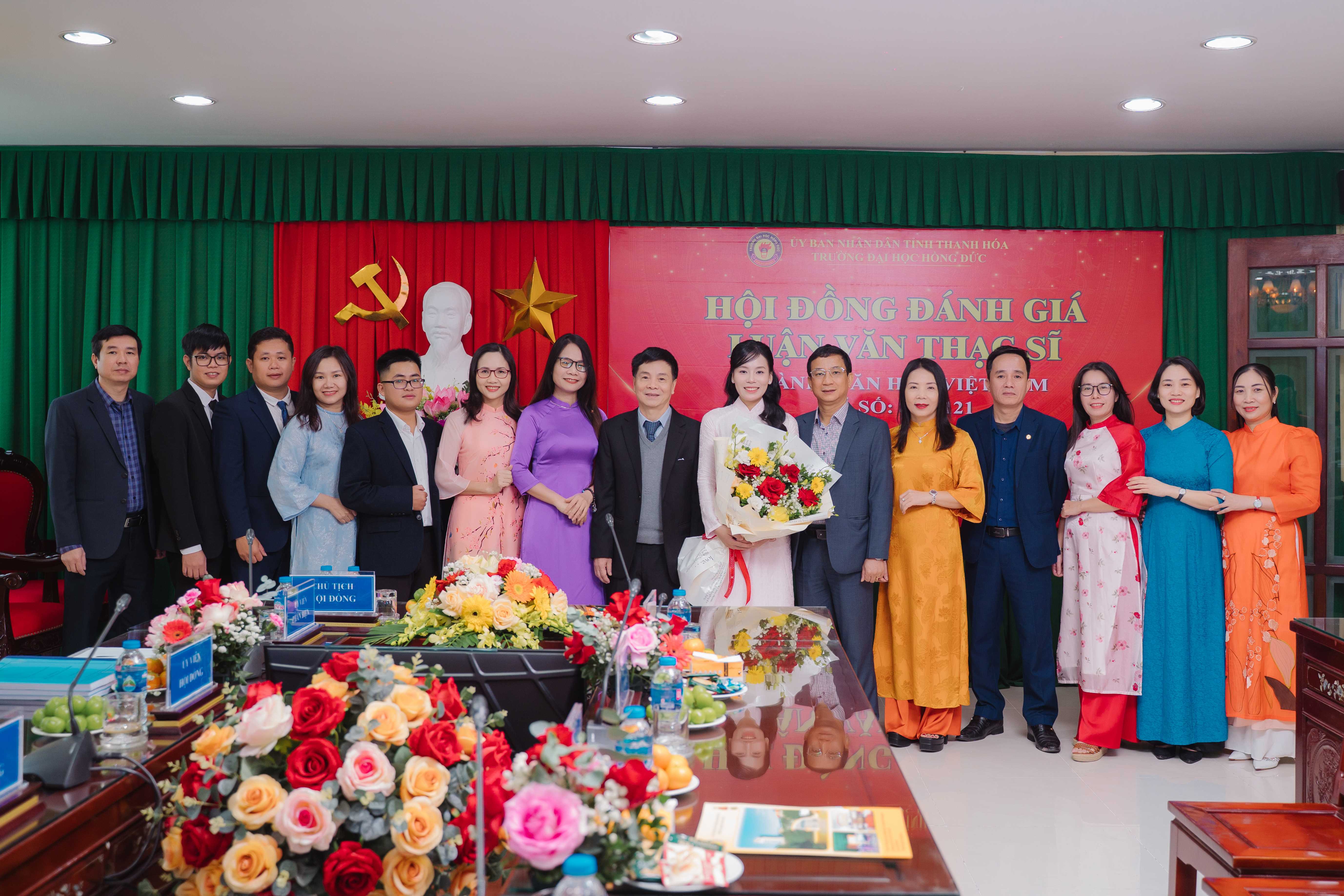 Học viên K16 ngành Văn học Việt Nam bảo vệ thành công luận văn Thạc sĩ